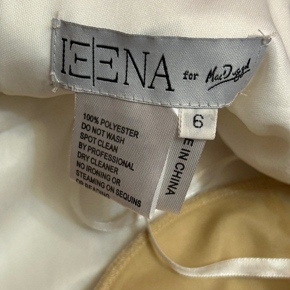 MAC DUGGAL
Rhinstone-Trim Trumpet Gown NWT Size 6 White - Picture 4 of 12